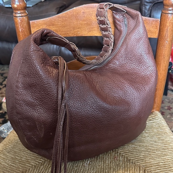 Banana Republic vintage brown leather hobo bag with tassel zipper - Picture 2 of 14